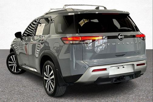 2023 Nissan Pathfinder Platinum 4WD