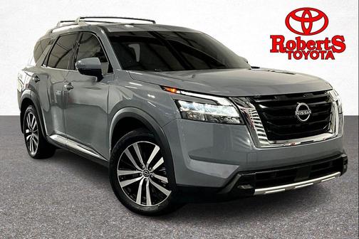 2023 Nissan Pathfinder Platinum 4WD