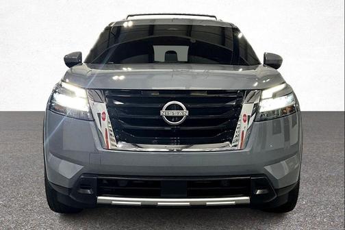 2023 Nissan Pathfinder Platinum 4WD