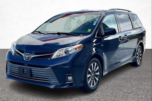2020 Toyota Sienna XLE Premium
