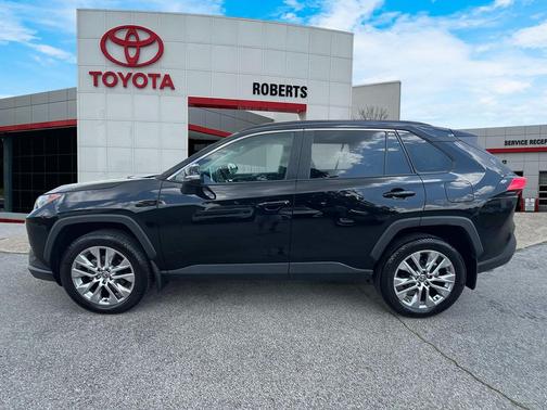 2024 Toyota RAV4 XLE Premium