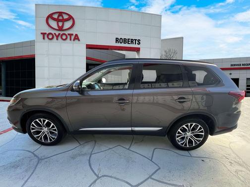 2016 Mitsubishi Outlander SEL