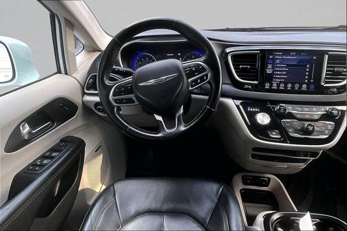 2020 Chrysler Pacifica Touring-L Plus