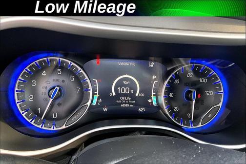 2020 Chrysler Pacifica Touring-L Plus