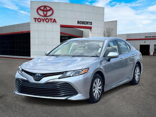 2019 Toyota Camry Hybrid LE