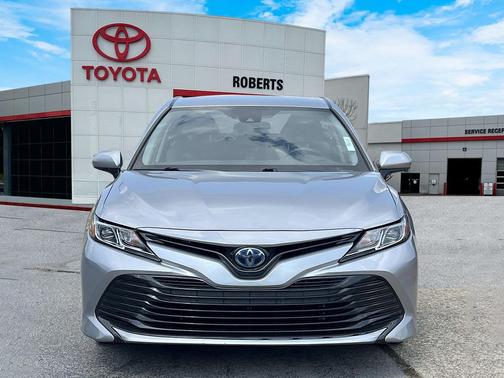 2019 Toyota Camry Hybrid LE