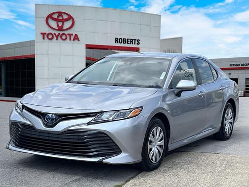 2019 Toyota Camry Hybrid LE