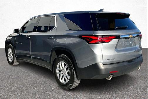 2023 Chevrolet Traverse LS