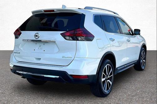 Pearl White Tricoat 2019 Nissan Rogue SL