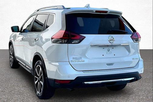 Pearl White Tricoat 2019 Nissan Rogue SL