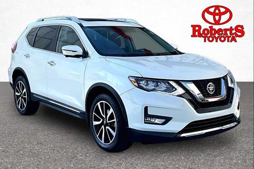 Pearl White Tricoat 2019 Nissan Rogue SL