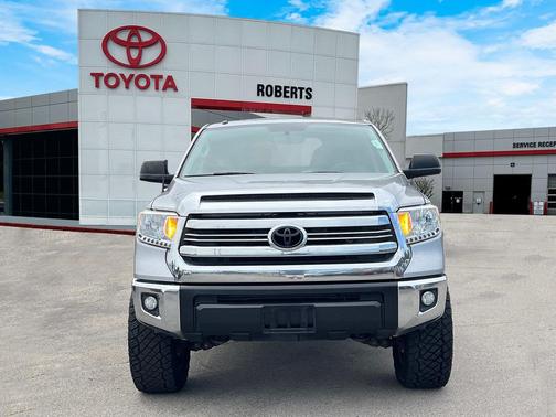 2017 Toyota Tundra SR5