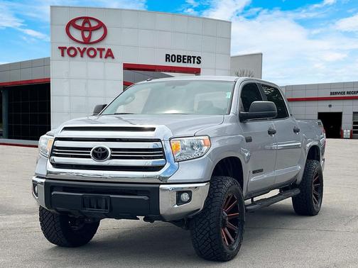 2017 Toyota Tundra SR5