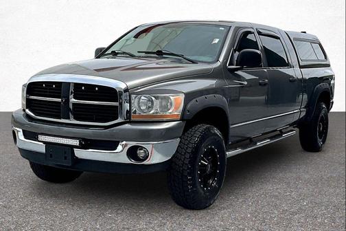 Mineral Gray Metallic Clearcoat 2006 Dodge Ram 1500 SLT Mega Cab