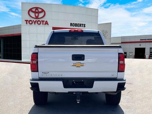 2017 Chevrolet Silverado 1500 2LT