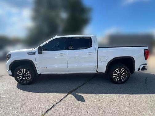 2023 GMC Sierra 1500 AT4