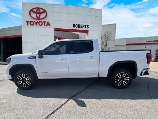 2023 GMC Sierra 1500 AT4