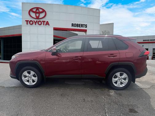 2020 Toyota RAV4 XLE