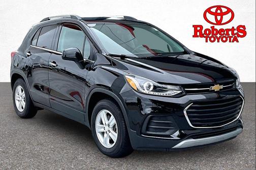 Mosaic Black Metallic 2020 Chevrolet Trax LT
