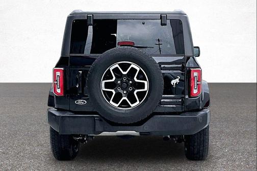 Shadow Black 2023 Ford Bronco Outer Banks