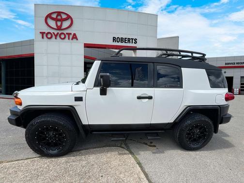 2013 Toyota FJ Cruiser Base