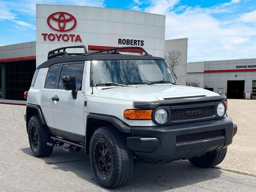 2013 Toyota FJ Cruiser Base