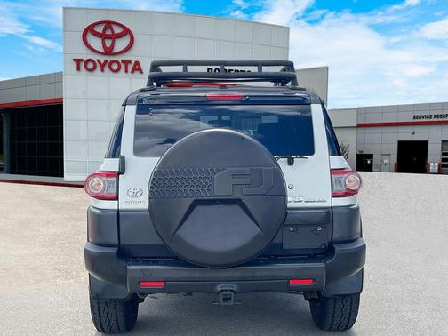 2013 Toyota FJ Cruiser Base