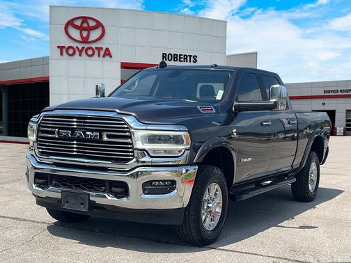 2022 RAM 2500 Laramie Crew Cab 4x4 6'4' Box