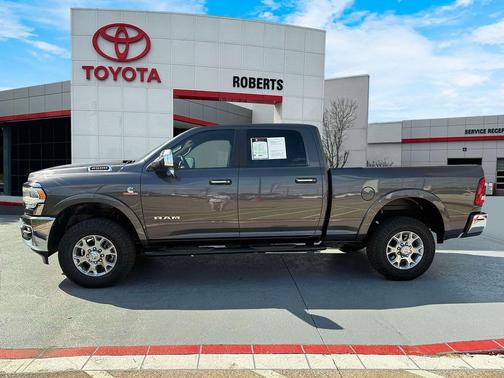 2022 RAM 2500 Laramie Crew Cab 4x4 6'4' Box