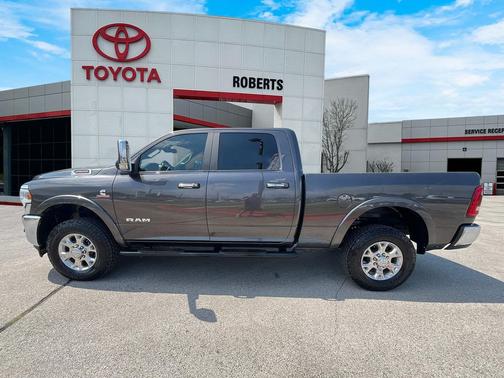 2022 RAM 2500 Laramie Crew Cab 4x4 6'4' Box