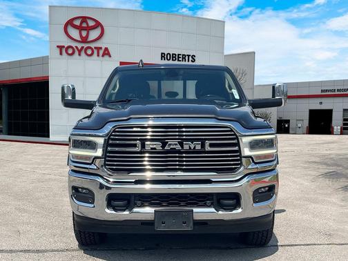 2022 RAM 2500 Laramie Crew Cab 4x4 6'4' Box