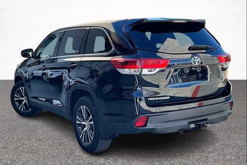 2019 Toyota Highlander LE I4