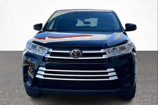 2019 Toyota Highlander LE I4