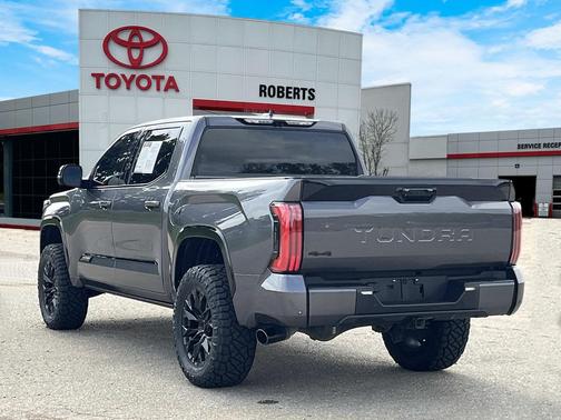 2023 Toyota Tundra Platinum