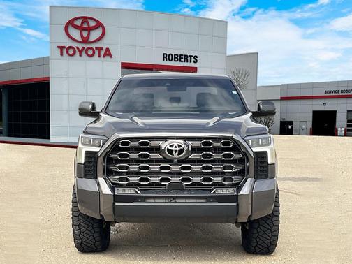 2023 Toyota Tundra Platinum