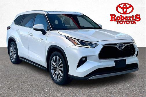 2021 Toyota Highlander Hybrid Platinum