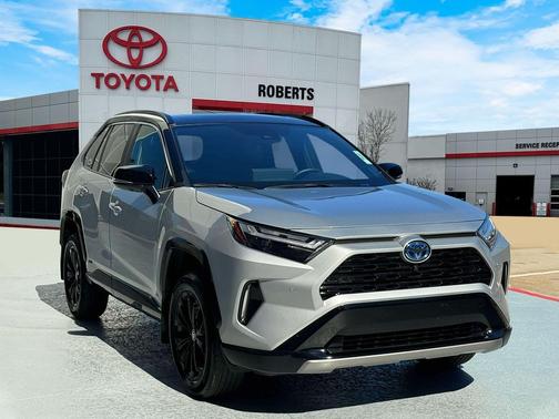 2024 Toyota RAV4 Hybrid SE