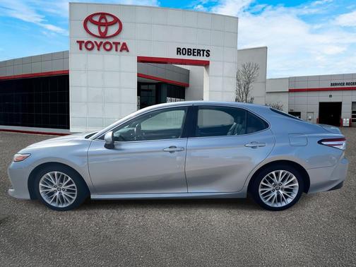 2019 Toyota Camry XLE