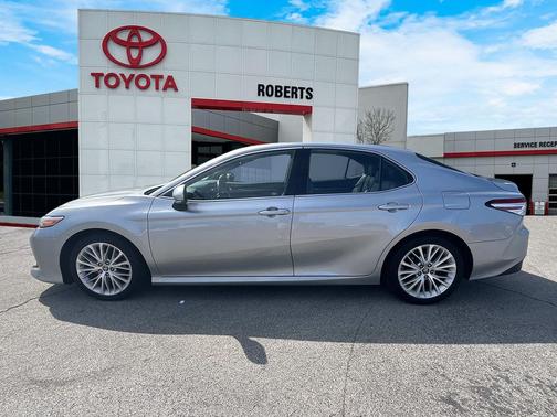 2019 Toyota Camry XLE