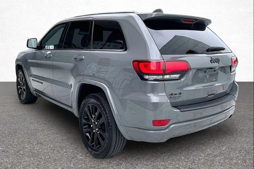 Sting-Gray Clearcoat 2021 Jeep Grand Cherokee Laredo