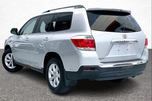 2012 Toyota Highlander SE