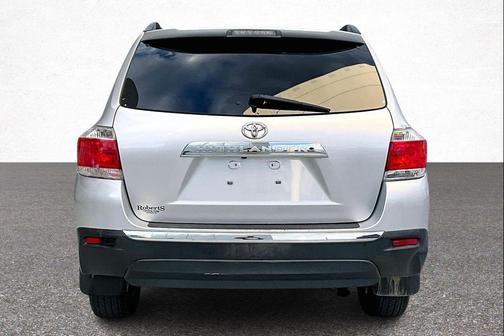 2012 Toyota Highlander SE
