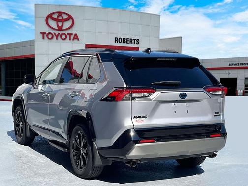 2024 Toyota RAV4 Hybrid SE