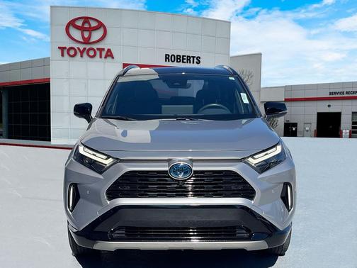 2024 Toyota RAV4 Hybrid SE