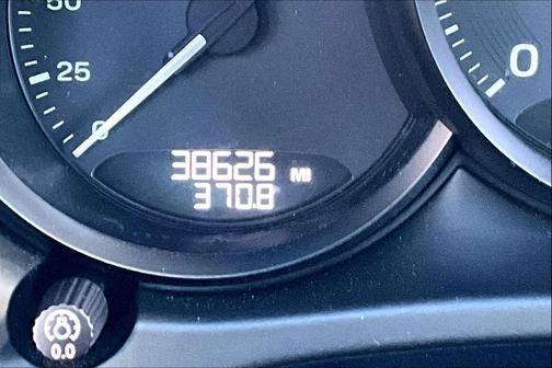 2023 Porsche Macan Base