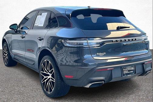 2023 Porsche Macan Base
