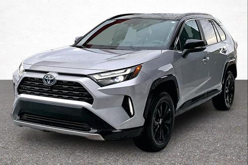 2023 Toyota RAV4 Hybrid SE
