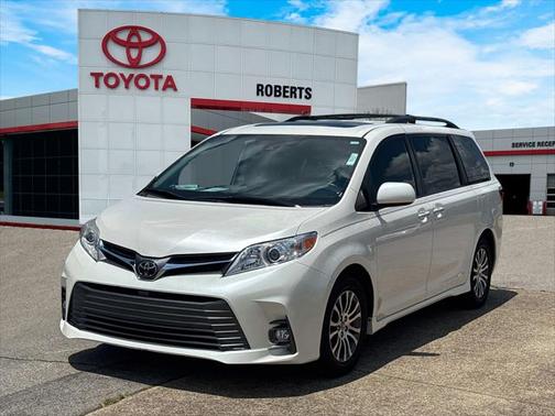 2020 Toyota Sienna XLE Premium
