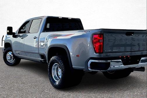 2024 Chevrolet Silverado 3500 LT