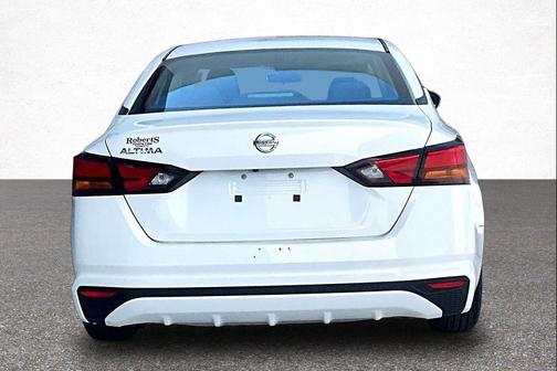 2022 Nissan Altima S FWD